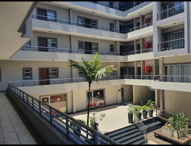 2 BEDROOM APARTMENT FOR SALE IN UMHLANGA RIDGE